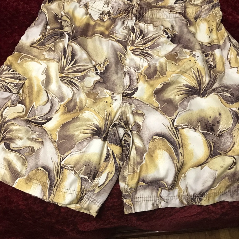 Men’s board shorts.